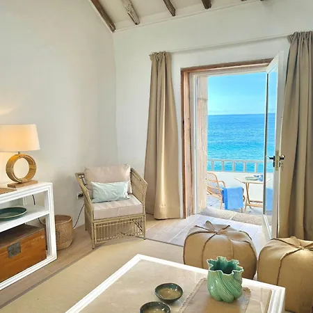 Vakantiehuis Casa Malena Seafront And Private Pool Las Aguas