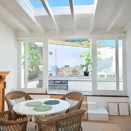 펜션 Casa Malena Seafront And Private Pool *