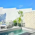 Casa Malena Seafront And Private Pool Feriehus *