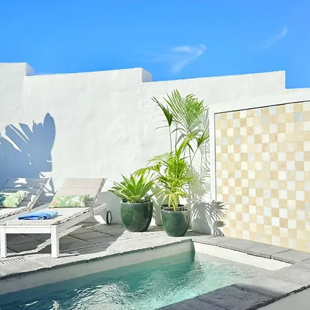 Casa Malena Seafront And Private Pool Dom wakacyjny *